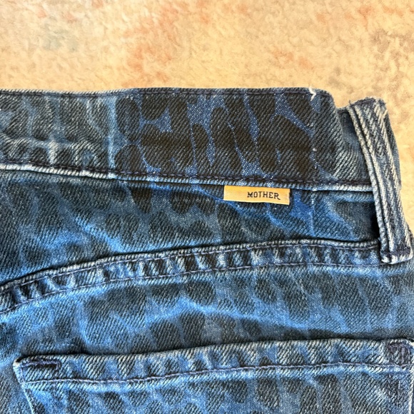 MOTHER The Tomcat Ankle Jeans - Picture 4 of 6